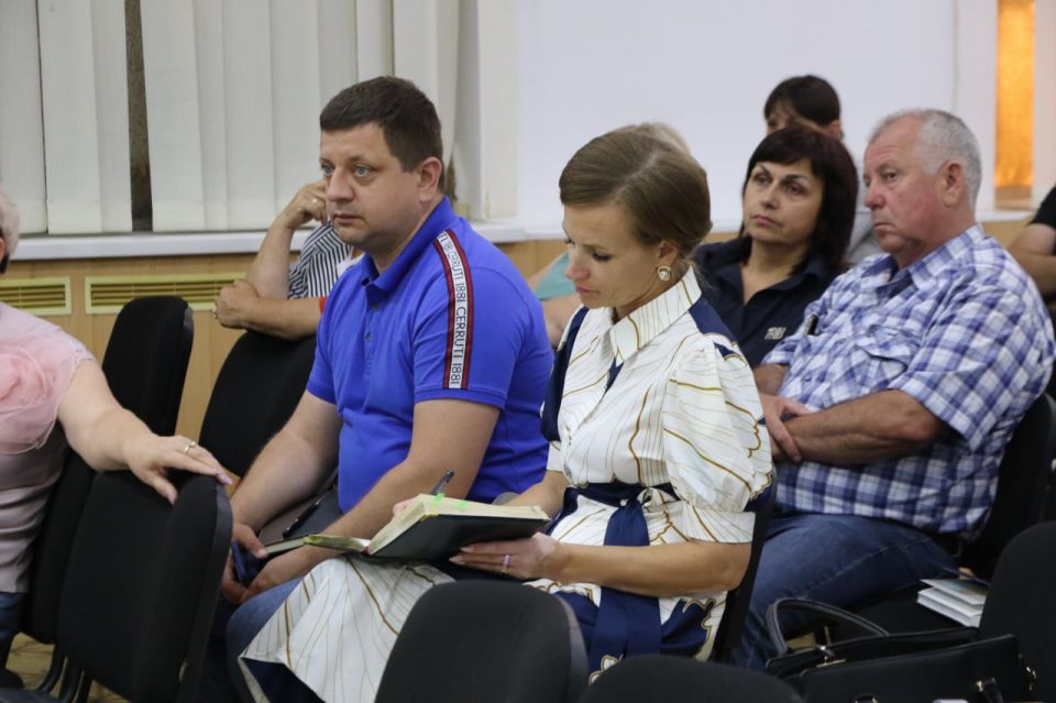 Ольга Урайкина: Сегодня в большом зале администрации Бахчисарайского района состоялось совещание по вопросу привлечения граждан на военную службу по контракту
