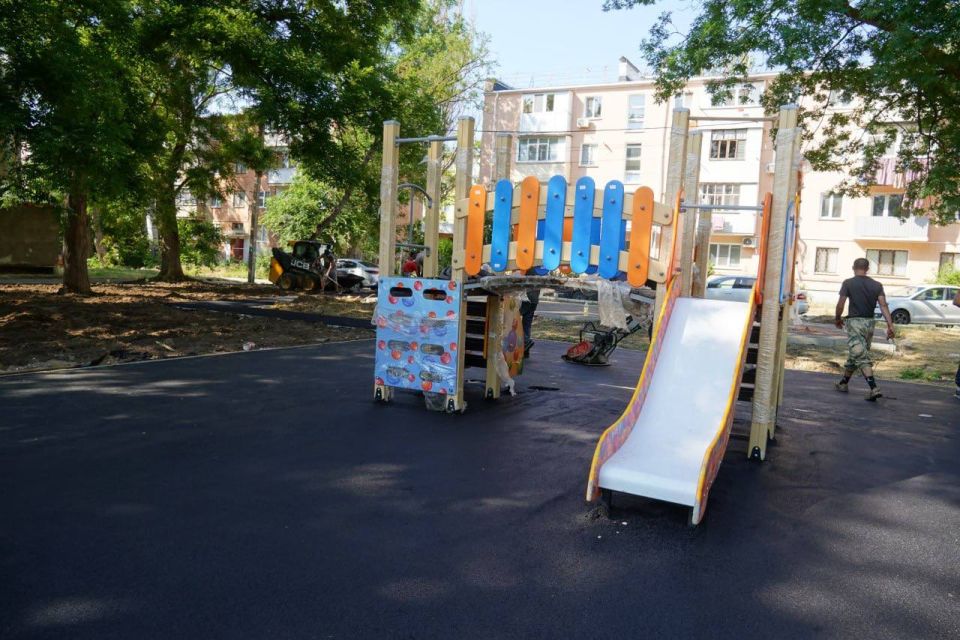 Подходит к завершению благоустройство придомовых территорий Подходит к завершению благоустройство придомовых территорий