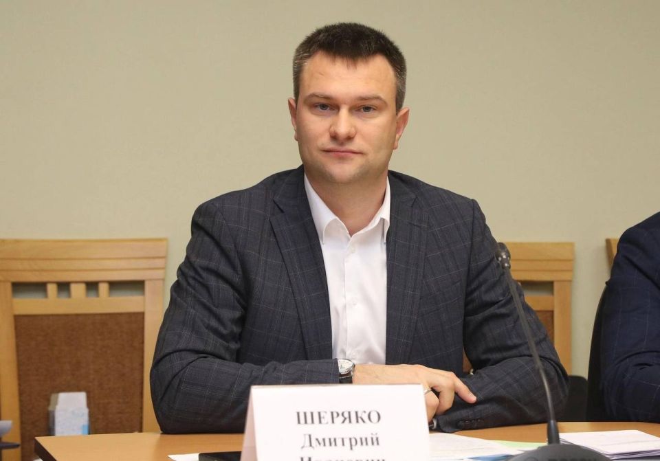 Ольга Урайкина: 18 июня свой день рождения отмечает первый заместитель министра финансов Республики Крым Дмитрий Иванович Шеряко