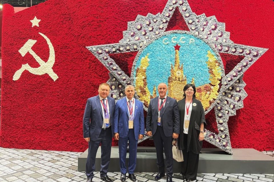 Владимир Константинов: Делегация Республики Крым принимает участие в Петербургском международном экономическом форуме Владимир Константинов: Делегация Республики Крым принимает участие в Петербургском международном экономическом форуме