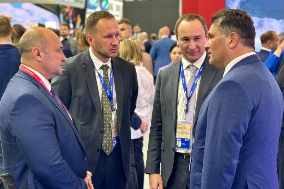 Владимир Немцев: В рамках работы ПМЭФ-2025 состоялось подписание важного соглашения о сотрудничестве между Севастопольским государственным университетом и ВТБ