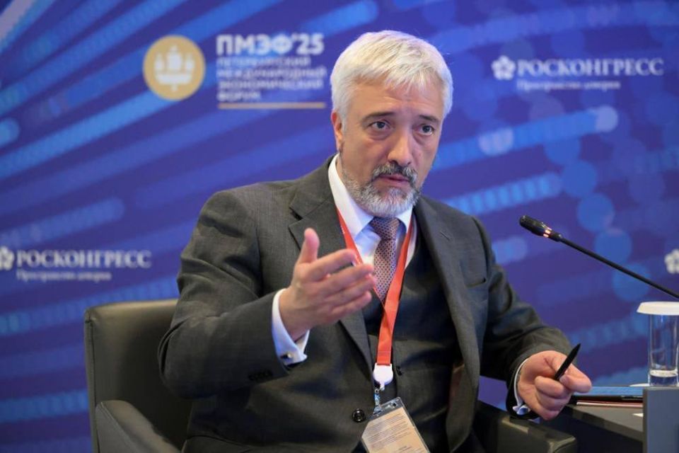 Взаимодействие на уровне обычных людей становятся неотъемлемой частью международных отношений Взаимодействие на уровне обычных людей становятся неотъемлемой частью международных отношений