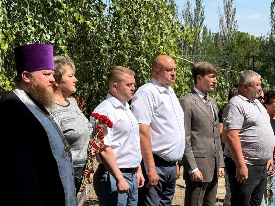 Иван Манучаров: В Нижнегорском открыли мемориальную доску военкору Александру Федорчаку Иван Манучаров: В Нижнегорском открыли мемориальную доску военкору Александру Федорчаку