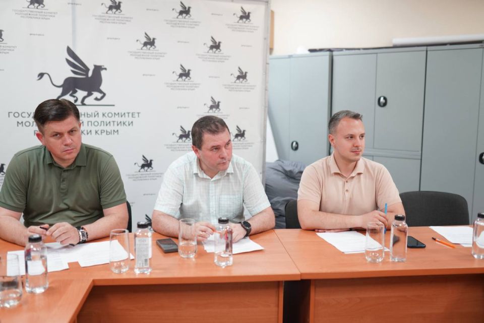 Алексей Зинченко: Регулярно проводим заседания Общественного совета при Госкомитете молодежной политики Республики Крым!