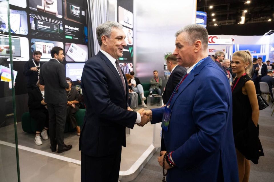 Леонид Слуцкий: ПМЭФ-2025, итоги. На Форуме удалось решить множество важных политических и деловых вопросов, встретиться с представителями иностранных делегаций, главами регионов, предпринимателями, обсудить актуальные... Леонид Слуцкий: ПМЭФ-2025, итоги. На Форуме удалось решить множество важных политических и деловых вопросов, встретиться с представителями иностранных делегаций, главами регионов, предпринимателями, обсудить актуальные...