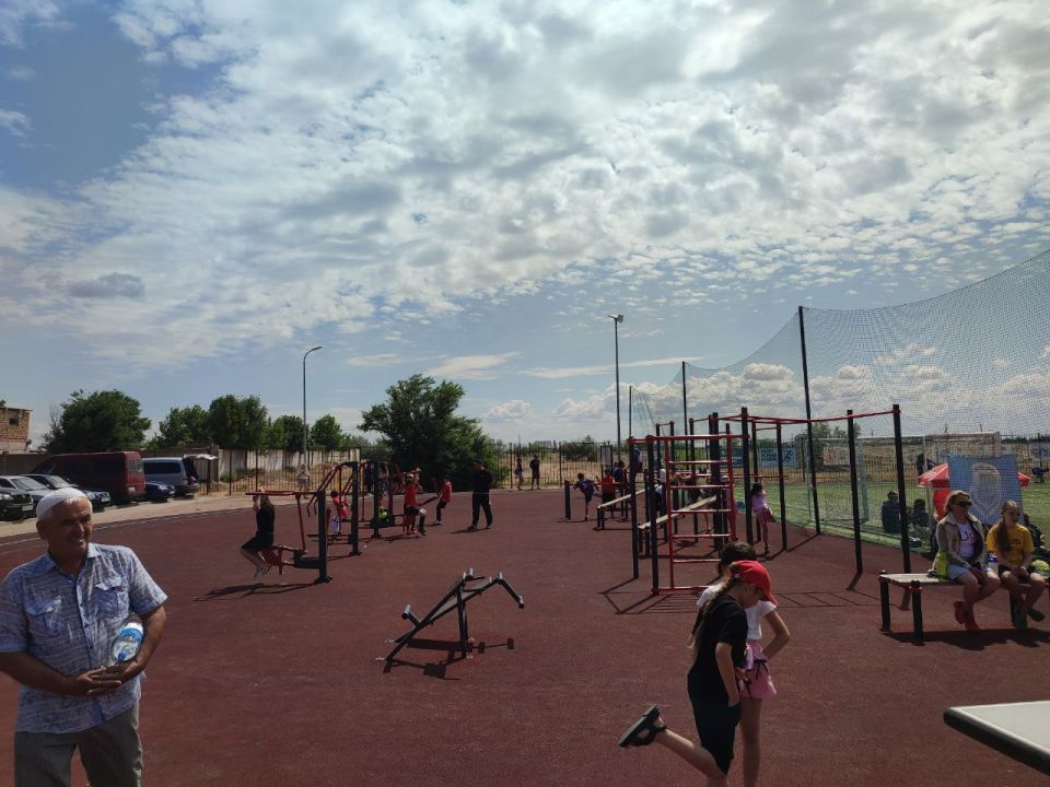 Денис Олейник: Сегодня в Раздольном на базе физкультурно-оздоровительного комплекса состоялось открытие Фестиваля спорта Денис Олейник: Сегодня в Раздольном на базе физкультурно-оздоровительного комплекса состоялось открытие Фестиваля спорта