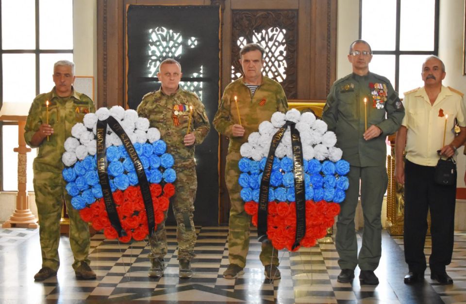 Галина Огнёва: Совместно с главой муниципального образования, Председателем Алуштинского городского совета Борисом Борисовичем Егоровым, депутатами, представителями общественных организаций и участниками специальной военной... Галина Огнёва: Совместно с главой муниципального образования, Председателем Алуштинского городского совета Борисом Борисовичем Егоровым, депутатами, представителями общественных организаций и участниками специальной военной...