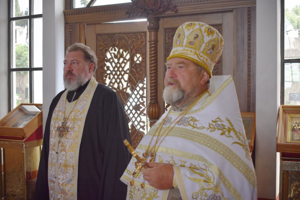 Галина Огнёва: Совместно с главой муниципального образования, Председателем Алуштинского городского совета Борисом Борисовичем Егоровым, депутатами, представителями общественных организаций и участниками специальной военной... Галина Огнёва: Совместно с главой муниципального образования, Председателем Алуштинского городского совета Борисом Борисовичем Егоровым, депутатами, представителями общественных организаций и участниками специальной военной...