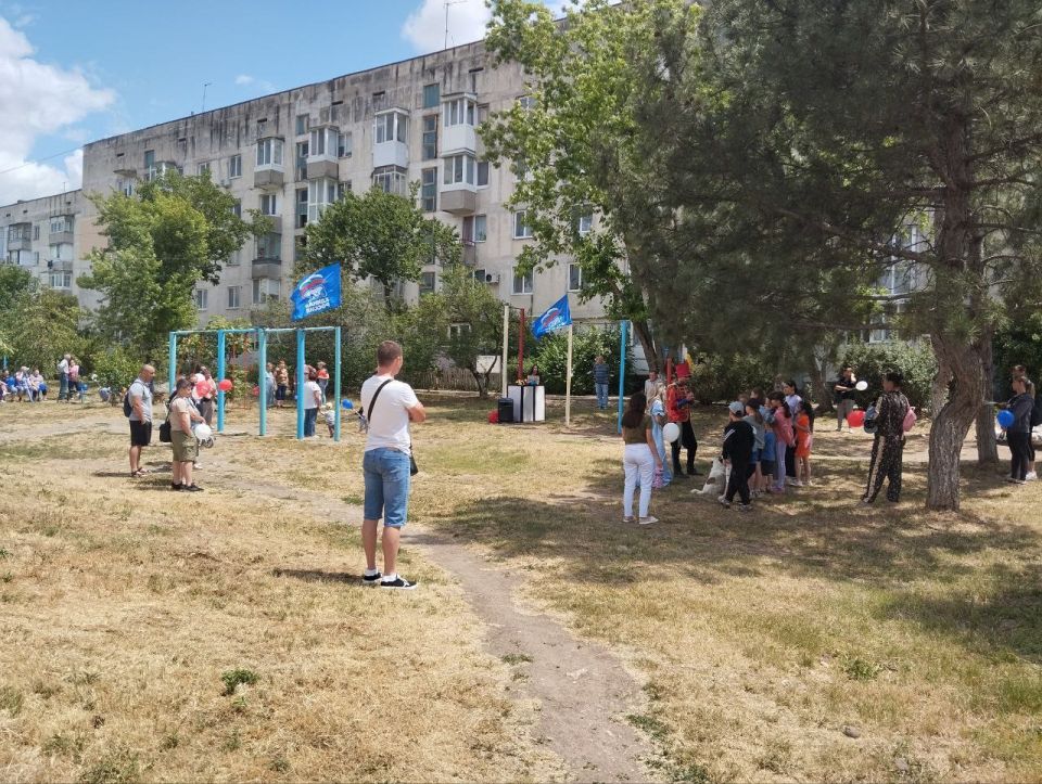 Субботний день — время для хороших историй Субботний день — время для хороших историй