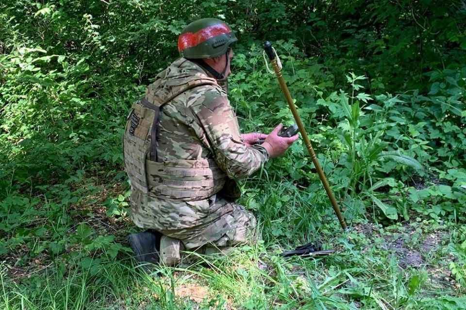 Это его четвёртая война. Сапер с позывным Афганец 40 лет воюет за Россию Это его четвёртая война. Сапер с позывным Афганец 40 лет воюет за Россию
