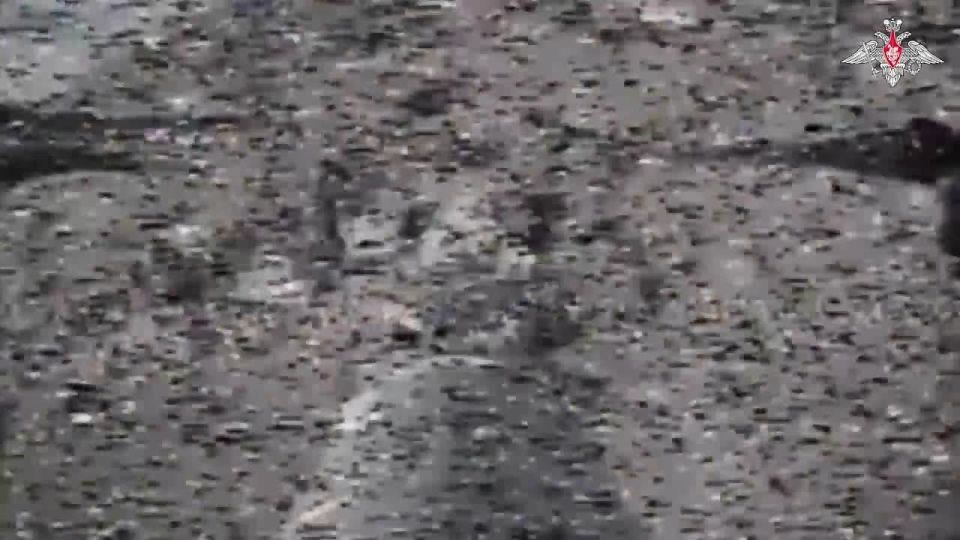  :  FPV-              
