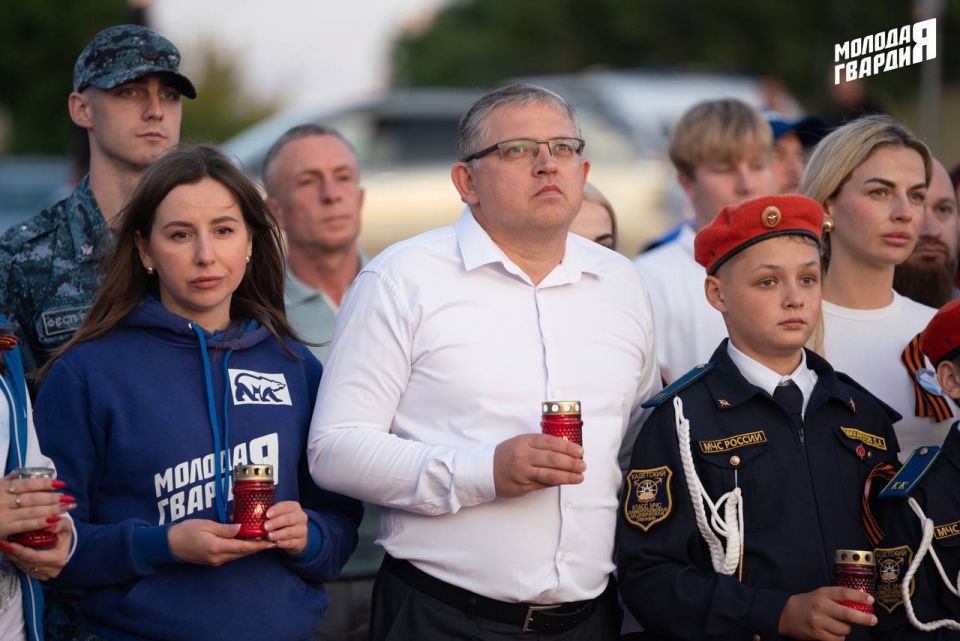 Молодогвардейцы Симферополя приняли участие в ежегодной памятной Крыма «Огненные картины войны» Молодогвардейцы Симферополя приняли участие в ежегодной памятной Крыма «Огненные картины войны»