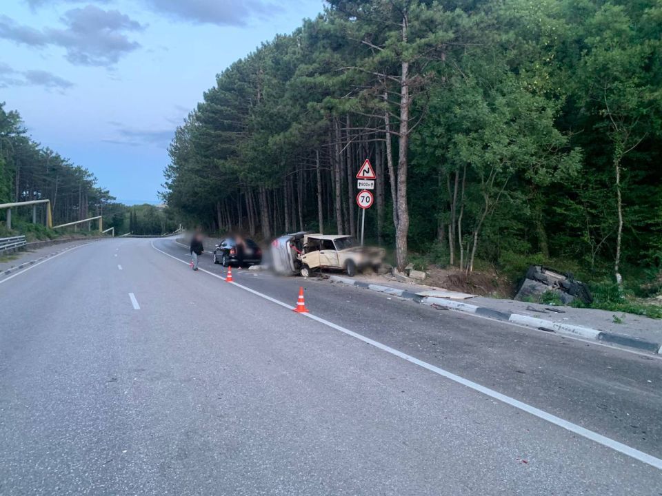 Подросток пострадал в ДТП с тремя автомобилями под Алупкой