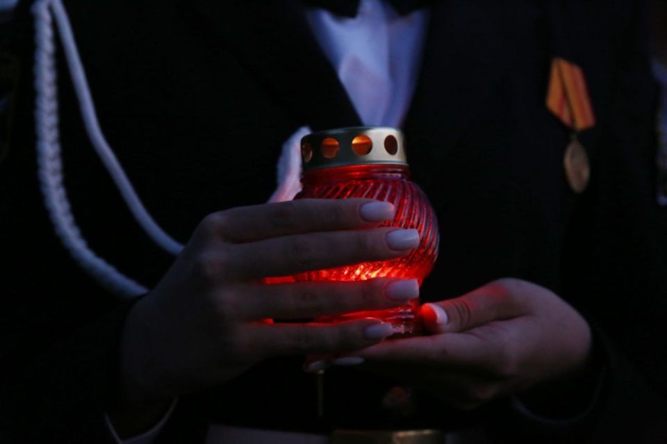 «Свеча памяти»: Сотрудники МВД по Республике Крым почтили память погибших в годы Великой Отечественной войны «Свеча памяти»: Сотрудники МВД по Республике Крым почтили память погибших в годы Великой Отечественной войны