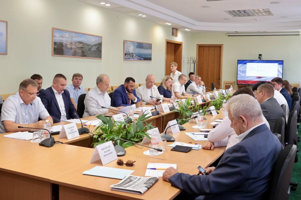 На заседании Комитета ГС РК по культуре, охране культурного наследия и спорту под председательством Аллы Пономаренко были подведены итоги работы Государственного комитета по делам архивов Республики Крым за 2024 год и... На заседании Комитета ГС РК по культуре, охране культурного наследия и спорту под председательством Аллы Пономаренко были подведены итоги работы Государственного комитета по делам архивов Республики Крым за 2024 год и...