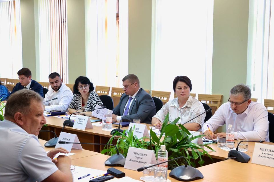На заседании Комитета ГС РК по культуре, охране культурного наследия и спорту под председательством Аллы Пономаренко были подведены итоги работы Государственного комитета по делам архивов Республики Крым за 2024 год и... На заседании Комитета ГС РК по культуре, охране культурного наследия и спорту под председательством Аллы Пономаренко были подведены итоги работы Государственного комитета по делам архивов Республики Крым за 2024 год и...