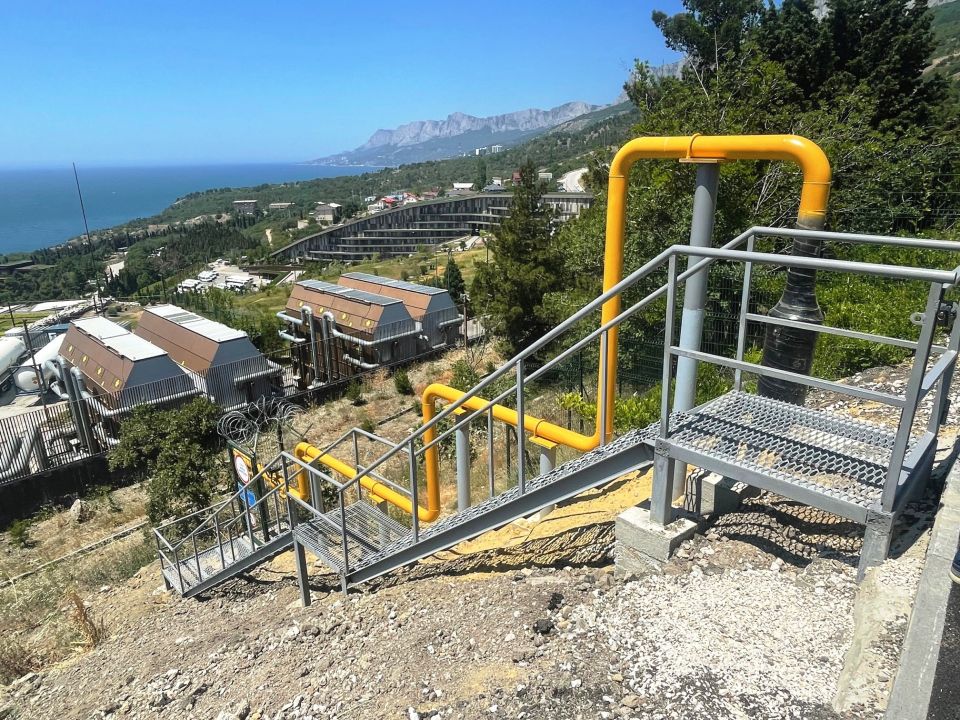Сотрудниками Минтопэнерго Крыма совместно с директором ГУП РК «Крымгазсети» Дмитрием Надточаевым и представителями подрядной организации осуществлен рабочий выезд с целью мониторинга хода работ и обсуждения проблемных... Сотрудниками Минтопэнерго Крыма совместно с директором ГУП РК «Крымгазсети» Дмитрием Надточаевым и представителями подрядной организации осуществлен рабочий выезд с целью мониторинга хода работ и обсуждения проблемных...