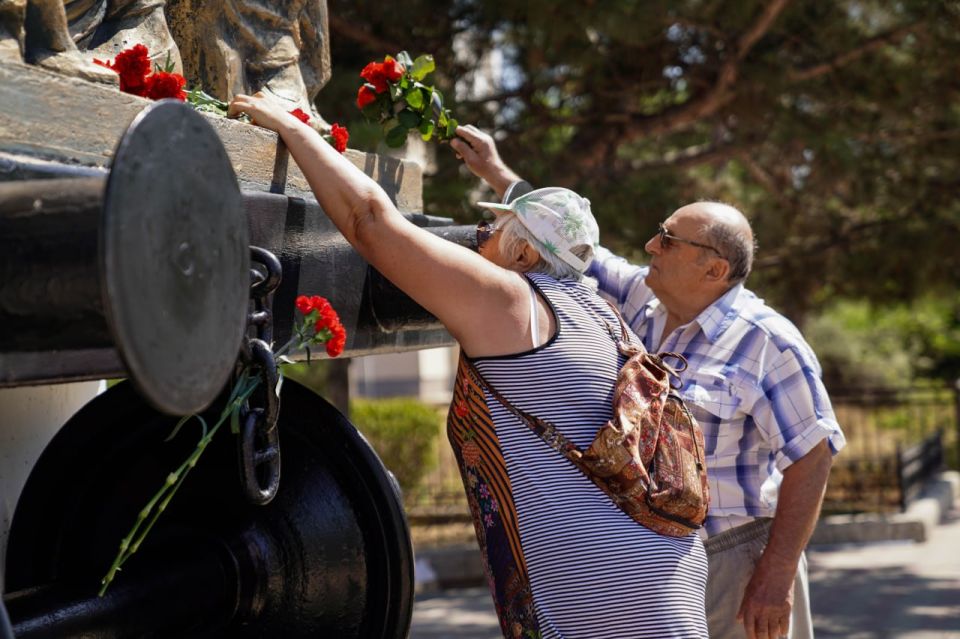 В Евпатории почтили память жертв депортации В Евпатории почтили память жертв депортации
