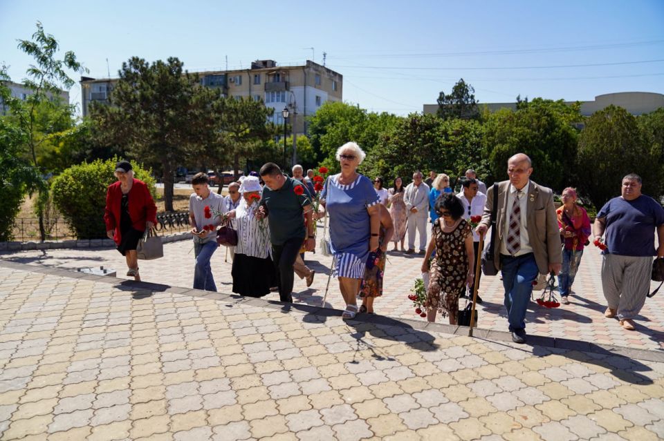 В Евпатории почтили память жертв депортации В Евпатории почтили память жертв депортации