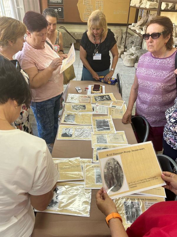 Историки и архивисты Черноморского района обсудили наследие Андрея Фабра и память о героях войны Историки и архивисты Черноморского района обсудили наследие Андрея Фабра и память о героях войны