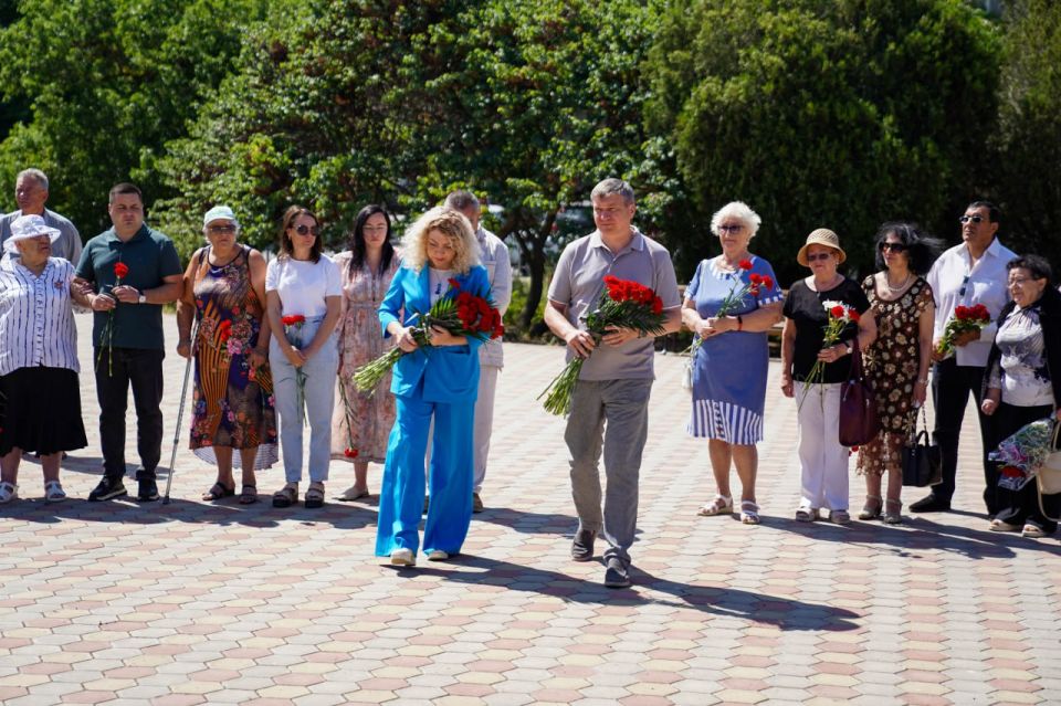 В Евпатории почтили память жертв депортации В Евпатории почтили память жертв депортации