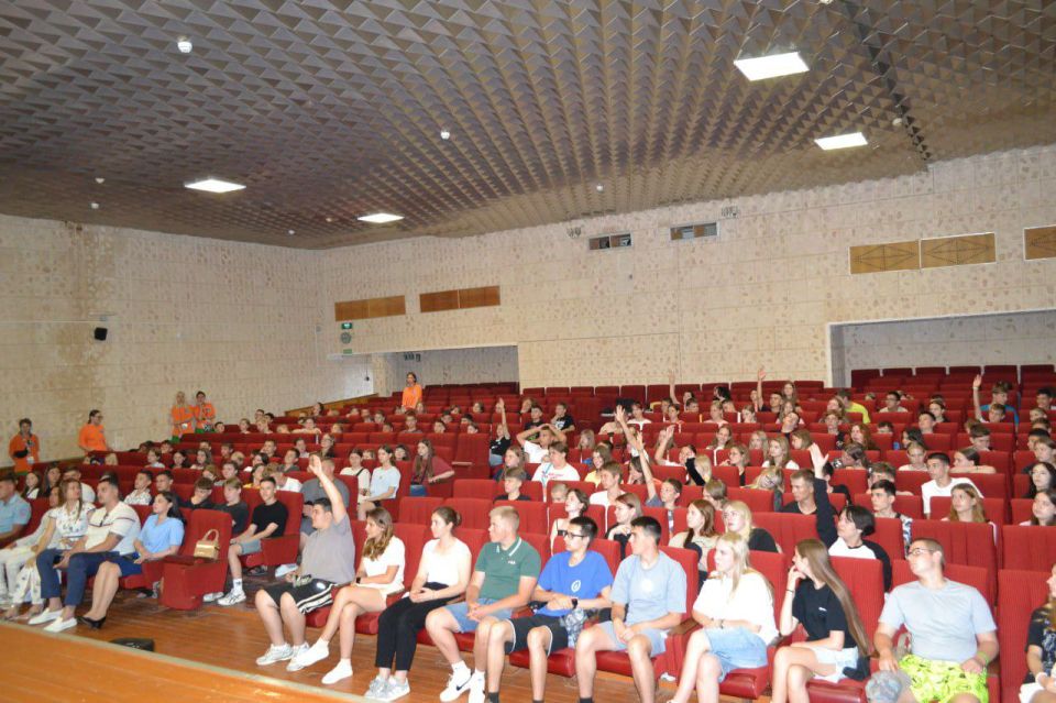 В Евпатории стартовала "Детская правовая смена" с участием ведущих юристов Крыма В Евпатории стартовала "Детская правовая смена" с участием ведущих юристов Крыма