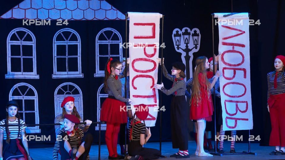 В Крыму проходит II Открытый театральный фестиваль «Приморские сказки» В Крыму проходит II Открытый театральный фестиваль «Приморские сказки»