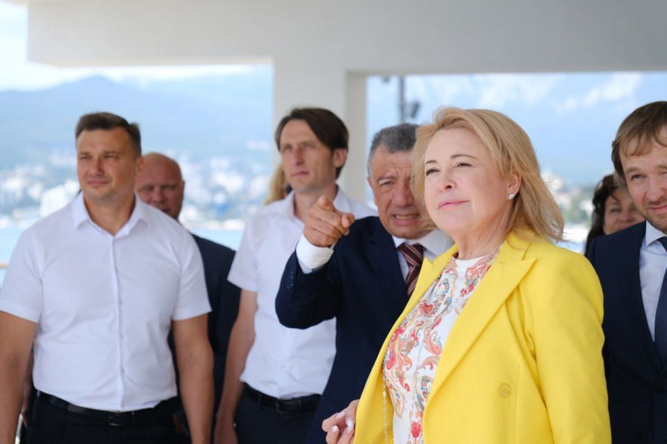 Янина Павленко: Итак, подробнее об обновлённом пляже! Завершена 1-ая очередь реконструкции бывшего пляжа пансионата «Донбасс» – «Изумрудный» Янина Павленко: Итак, подробнее об обновлённом пляже! Завершена 1-ая очередь реконструкции бывшего пляжа пансионата «Донбасс» – «Изумрудный»