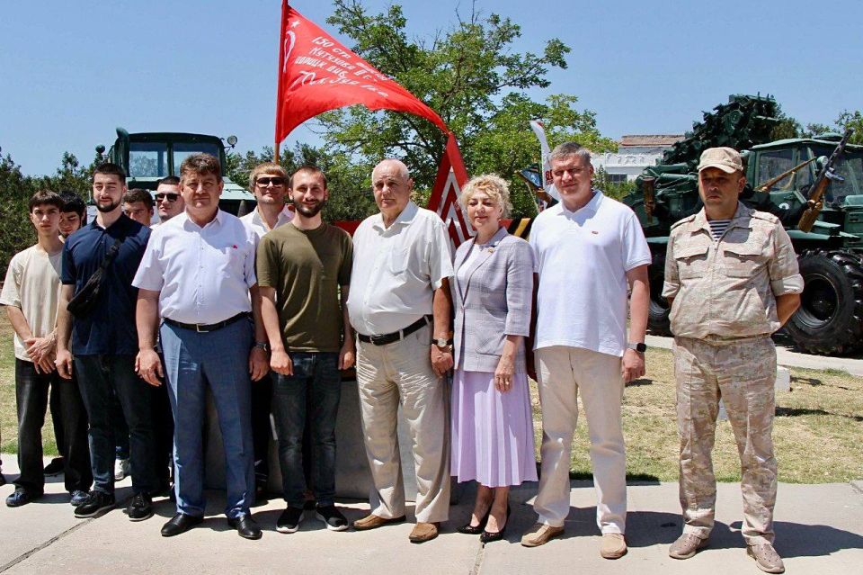 В Евпатории, на территории одной из воинских частей, состоялось торжественное открытие первого в Республике Крым парка «Патриот» В Евпатории, на территории одной из воинских частей, состоялось торжественное открытие первого в Республике Крым парка «Патриот»