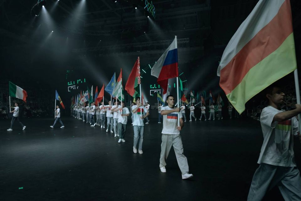 Объединяемся. В Оренбурге проходит международный молодежный форум «Евразия Global» Объединяемся. В Оренбурге проходит международный молодежный форум «Евразия Global»