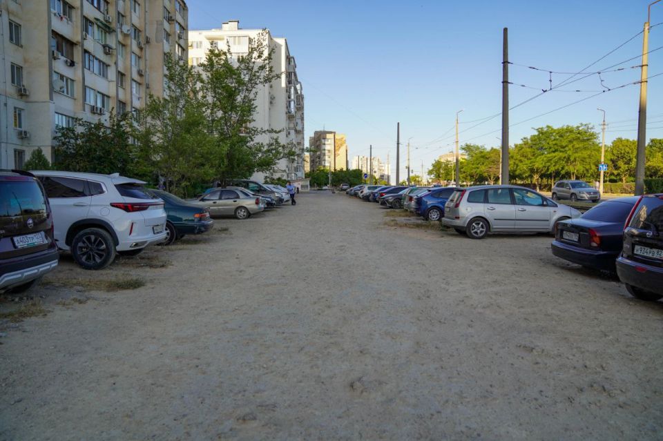 Александр Юрьев: Совместно с главой города Галиной Герасимовой встретились с жильцами домов по ул. 9 Мая, 92 и 94, расположенных напротив мемориального комплекса «Красная горка» Александр Юрьев: Совместно с главой города Галиной Герасимовой встретились с жильцами домов по ул. 9 Мая, 92 и 94, расположенных напротив мемориального комплекса «Красная горка»
