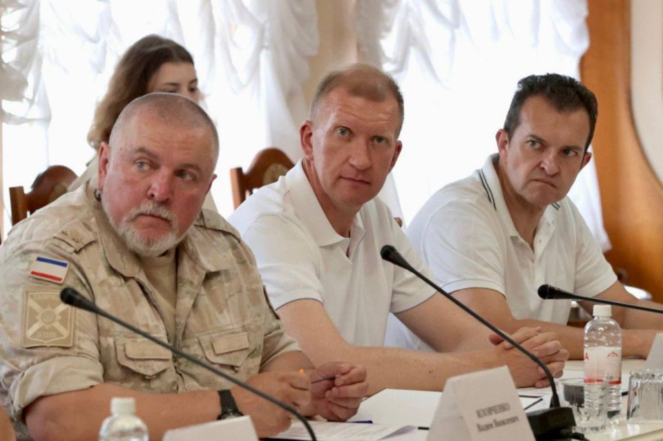 ������� ������� ������� ��������� �������� �� ������������� � ��������� ����������, �� ������� �������� ����������� � ���������� ������� ������������� � �������� �������� � ��������� �������� � ������������� �������������: