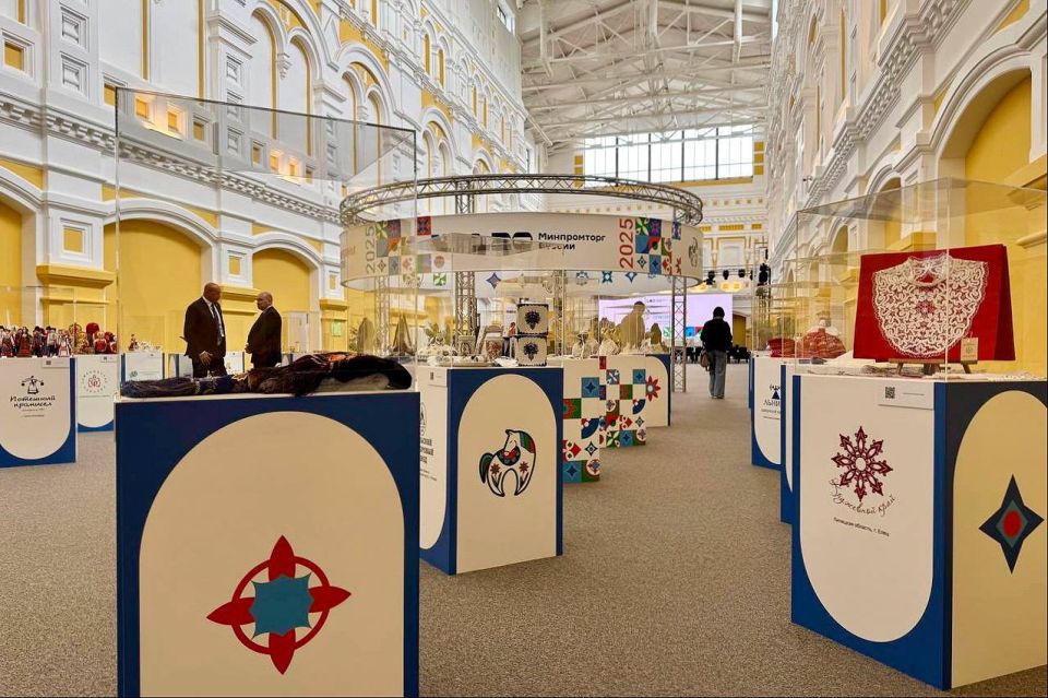 Владимир Немцев: Сегодня в Нижнем Новгороде стартовал XII Форум регионов России и Беларуси, посвященный теме «Молодёжь Белоруссии и России — наследники Великой Победы и будущее Союзного государства» Владимир Немцев: Сегодня в Нижнем Новгороде стартовал XII Форум регионов России и Беларуси, посвященный теме «Молодёжь Белоруссии и России — наследники Великой Победы и будущее Союзного государства»