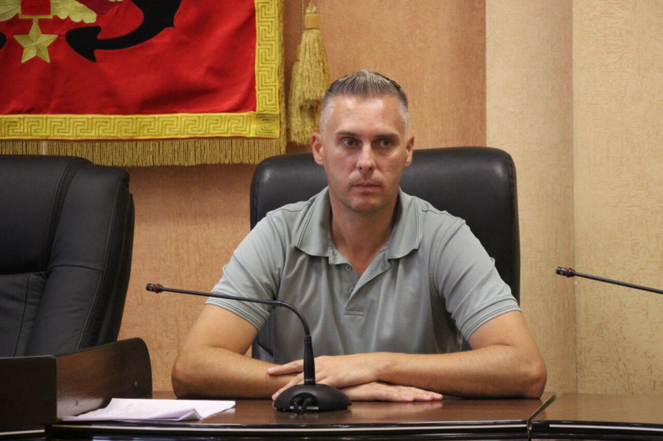 В рамках реализации Всероссийской программы сопровождения молодых государственных и муниципальных служащих «ГосСтарт» студенты и волонтеры встретились с представителями администрации города Керчи В рамках реализации Всероссийской программы сопровождения молодых государственных и муниципальных служащих «ГосСтарт» студенты и волонтеры встретились с представителями администрации города Керчи