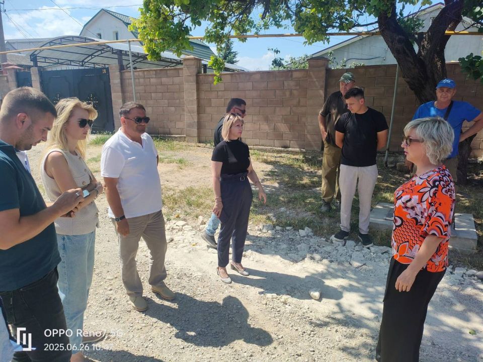 В Левадках готовятся к капитальному ремонту улицы Гречко в рамках Народной программы Партии «Единая Россия» В Левадках готовятся к капитальному ремонту улицы Гречко в рамках Народной программы Партии «Единая Россия»