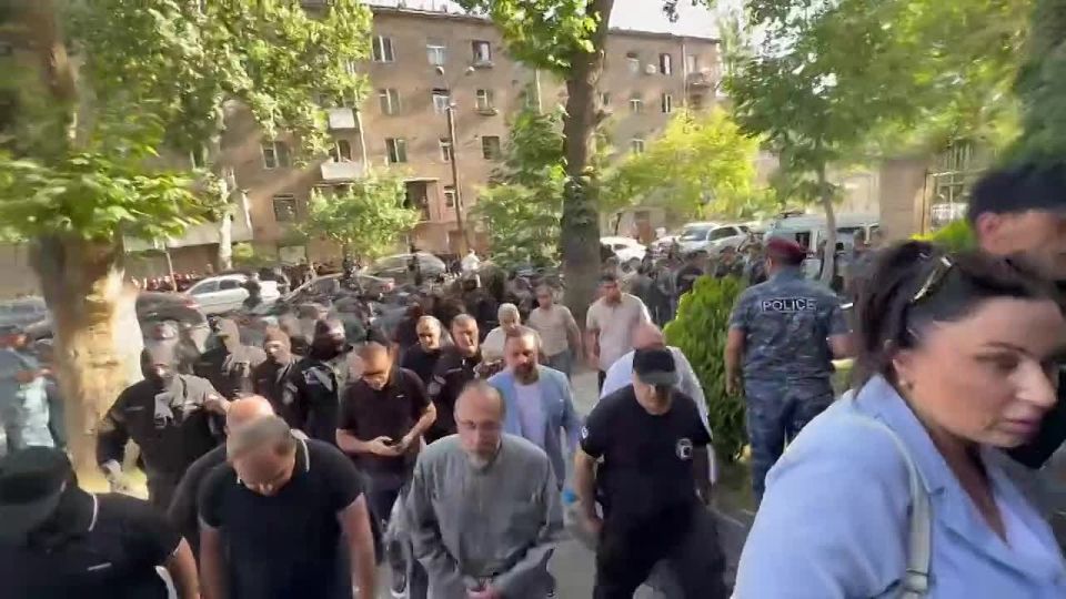 ����������� ������ ��������� ������ � ���������� ����� � ������ �� �������