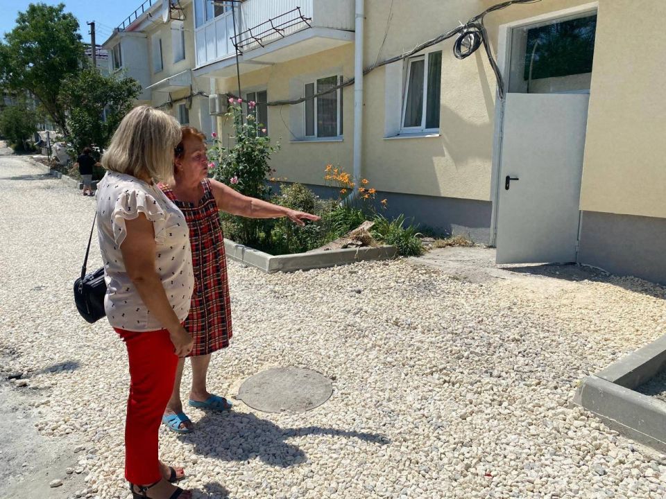 Валентина Варава: Выездная встреча по благоустройству дворовых территорий Валентина Варава: Выездная встреча по благоустройству дворовых территорий