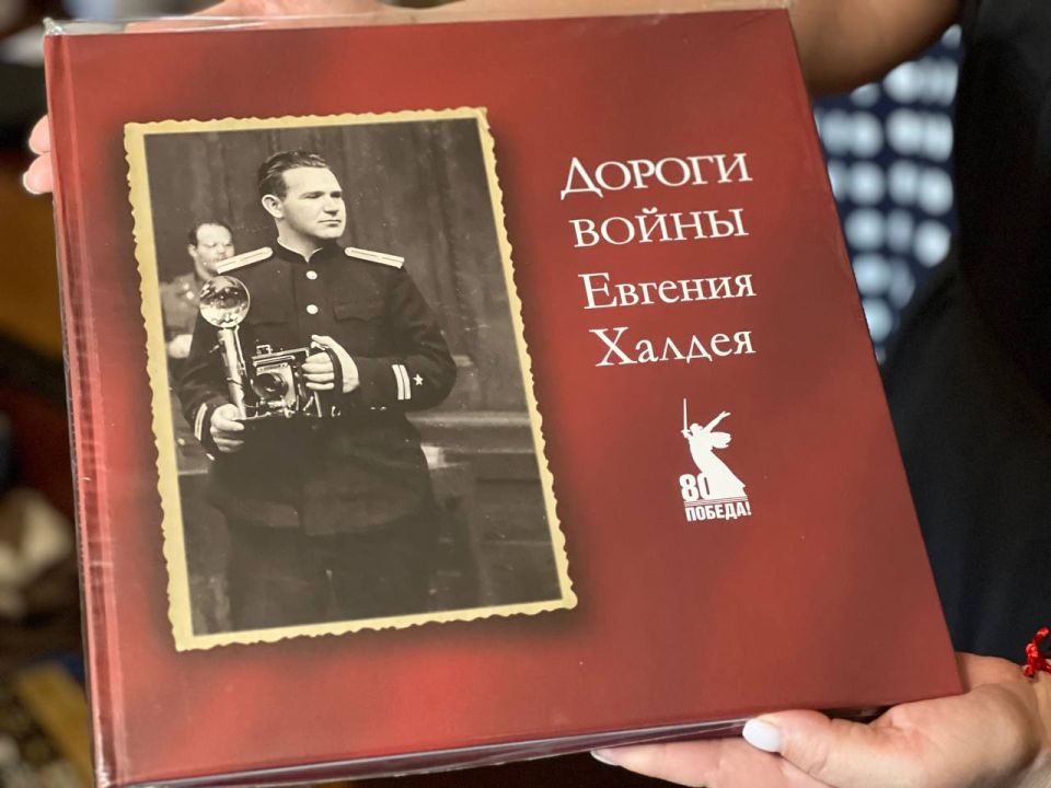 Навсегда увековечена безграничная благодарность советскому народу, героически сражавшемуся в годы Великой Отечественной войны с фашистами Навсегда увековечена безграничная благодарность советскому народу, героически сражавшемуся в годы Великой Отечественной войны с фашистами