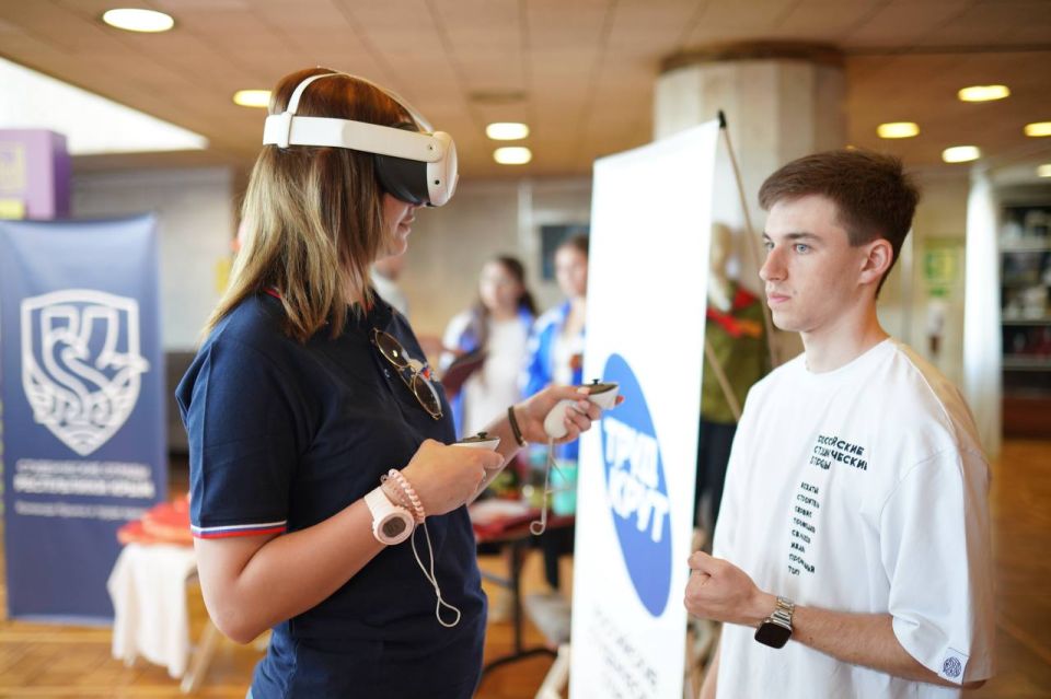 Алексей Зинченко: Молодёжь, вы самая лучшая! Алексей Зинченко: Молодёжь, вы самая лучшая!
