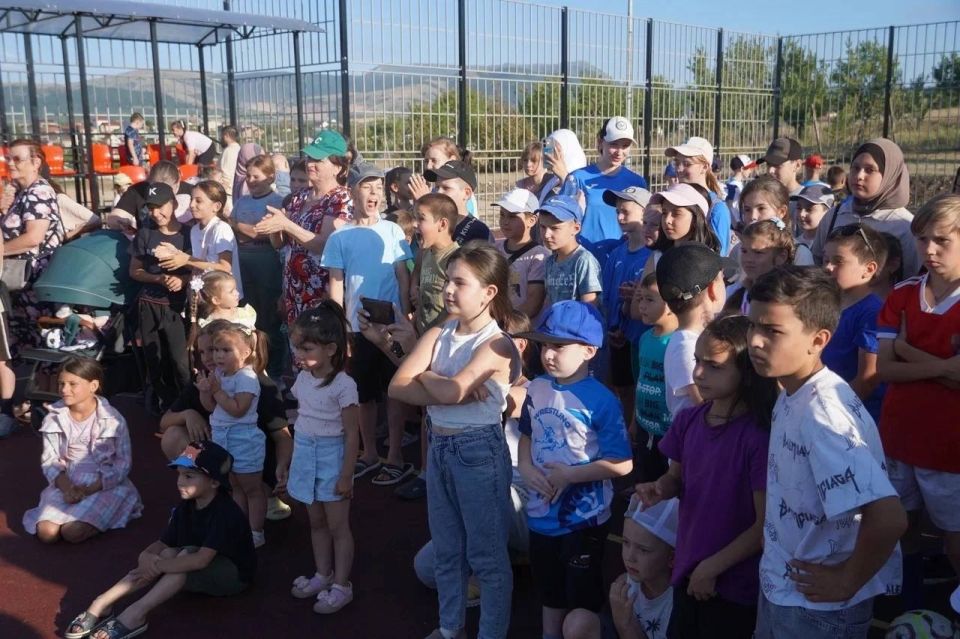 Ольга Торубарова: В рамках обращения Олимпийского Чемпиона Рустема Абдулаевича Казакова к Главе Республики Крым Сергею Валерьевичу Аксёнову в селе Пионерское Симферопольского района установлен многофункциональный спортивный... Ольга Торубарова: В рамках обращения Олимпийского Чемпиона Рустема Абдулаевича Казакова к Главе Республики Крым Сергею Валерьевичу Аксёнову в селе Пионерское Симферопольского района установлен многофункциональный спортивный...