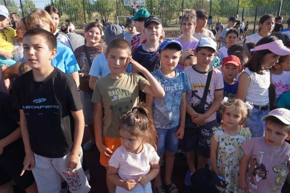 Ольга Торубарова: В рамках обращения Олимпийского Чемпиона Рустема Абдулаевича Казакова к Главе Республики Крым Сергею Валерьевичу Аксёнову в селе Пионерское Симферопольского района установлен многофункциональный спортивный... Ольга Торубарова: В рамках обращения Олимпийского Чемпиона Рустема Абдулаевича Казакова к Главе Республики Крым Сергею Валерьевичу Аксёнову в селе Пионерское Симферопольского района установлен многофункциональный спортивный...