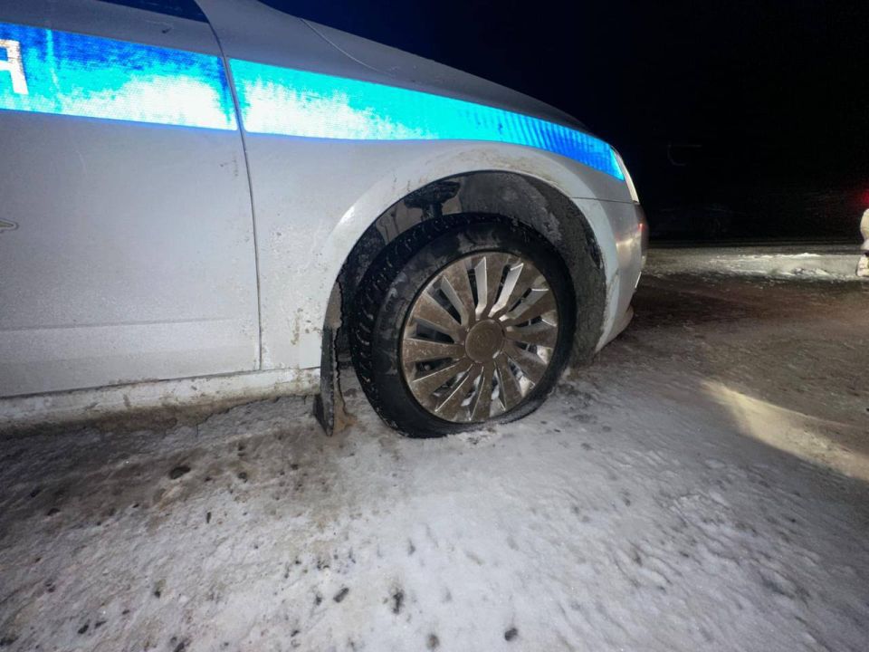 В Крыму осудили женщину, которая проткнула ножом шины автомобиля ДПС