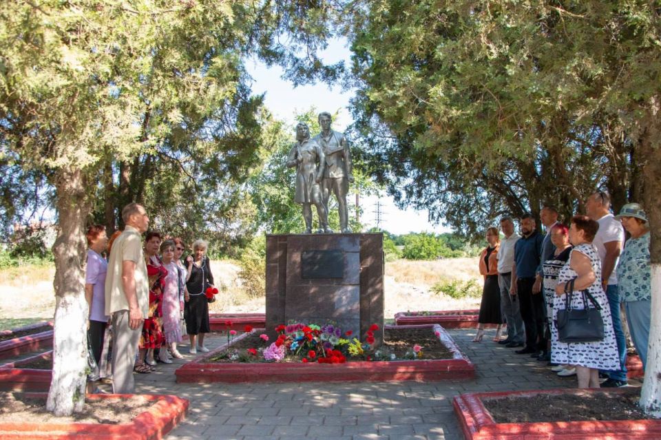 #память. В День памяти партизан и подпольщиков в Керчи прошли церемонии возложения цветов #память. В День памяти партизан и подпольщиков в Керчи прошли церемонии возложения цветов