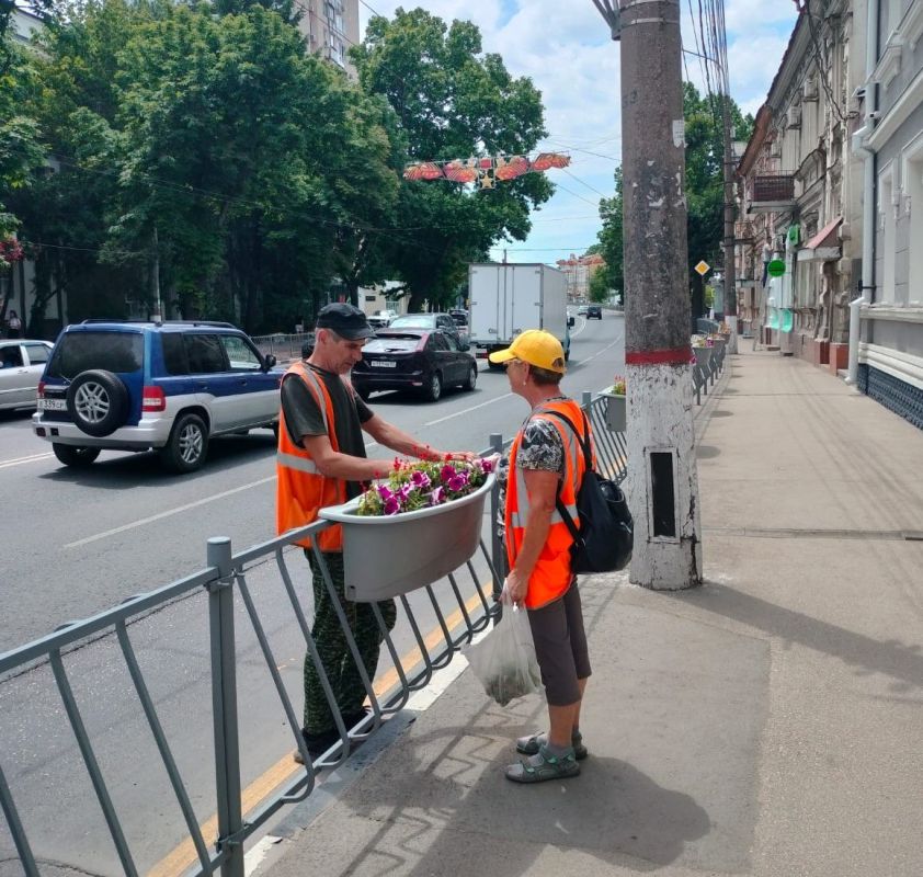 Чистота и порядок на улицах крымской столицы — в приоритете! Чистота и порядок на улицах крымской столицы — в приоритете!