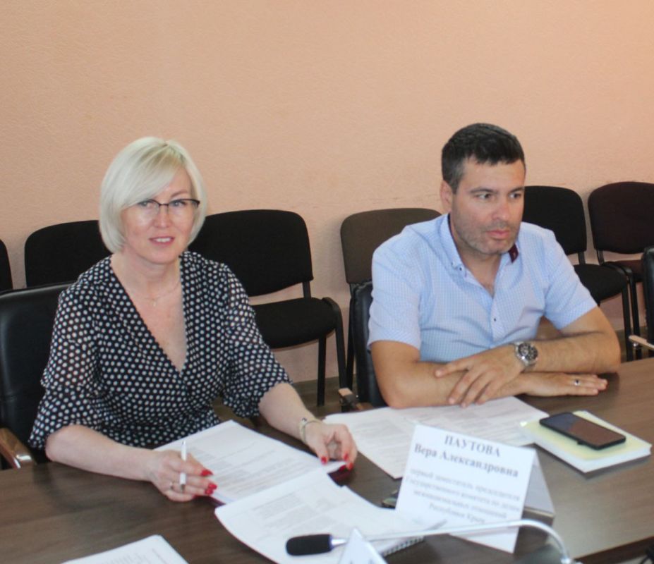 В Государственном комитете по делам межнациональных отношений Республики Крым состоялось заседание Общественного Совета В Государственном комитете по делам межнациональных отношений Республики Крым состоялось заседание Общественного Совета