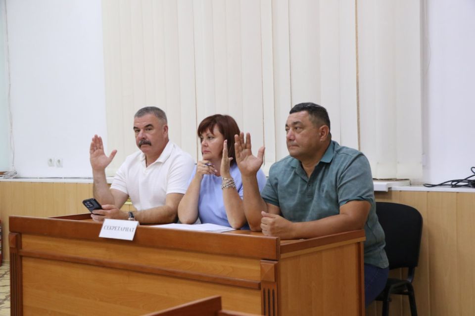 Ольга Урайкина: После заседания президиума в большом зале администрации Бахчисарайского района состоялось заседание 14-й сессии Бахчисарайского районного совета Ольга Урайкина: После заседания президиума в большом зале администрации Бахчисарайского района состоялось заседание 14-й сессии Бахчисарайского районного совета