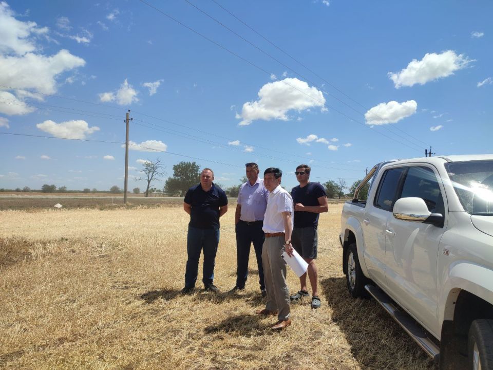 Денис Олейник: В Раздольненском районе полным ходом идет уборочная кампания Денис Олейник: В Раздольненском районе полным ходом идет уборочная кампания