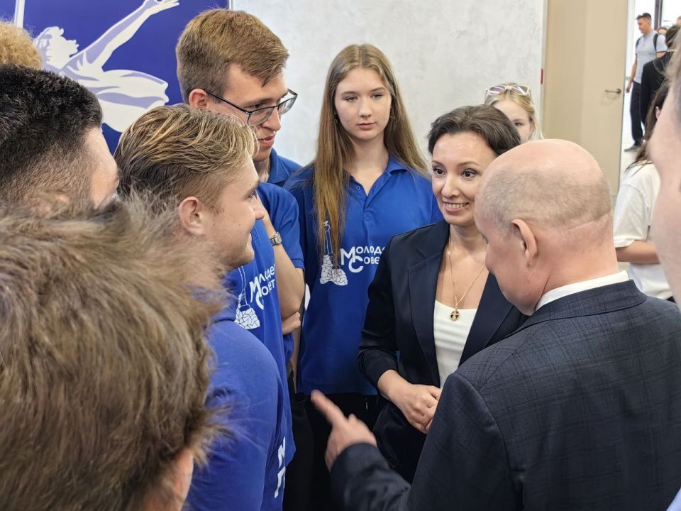 Анна Кузнецова: Севастопольское региональное отделение «Единой России» единогласно поддержало Михаила Владимировича Развожаева в кандидаты на пост губернатора! Анна Кузнецова: Севастопольское региональное отделение «Единой России» единогласно поддержало Михаила Владимировича Развожаева в кандидаты на пост губернатора!