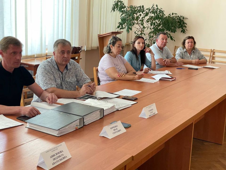01.07.2025 под председательством Первого заместителя главы администрации Ивана Юрченко состоялось очередное заседание комиссии по делам несовершеннолетних и защите их прав Симферопольского района 01.07.2025 под председательством Первого заместителя главы администрации Ивана Юрченко состоялось очередное заседание комиссии по делам несовершеннолетних и защите их прав Симферопольского района