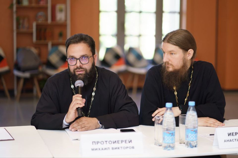 Анна Кузнецова: Севастополь стал первым регионом, где стартовал уникальный проект «Лаборатория 809» Анна Кузнецова: Севастополь стал первым регионом, где стартовал уникальный проект «Лаборатория 809»